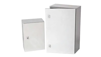 Fém burkolatok csuklós ajtóval